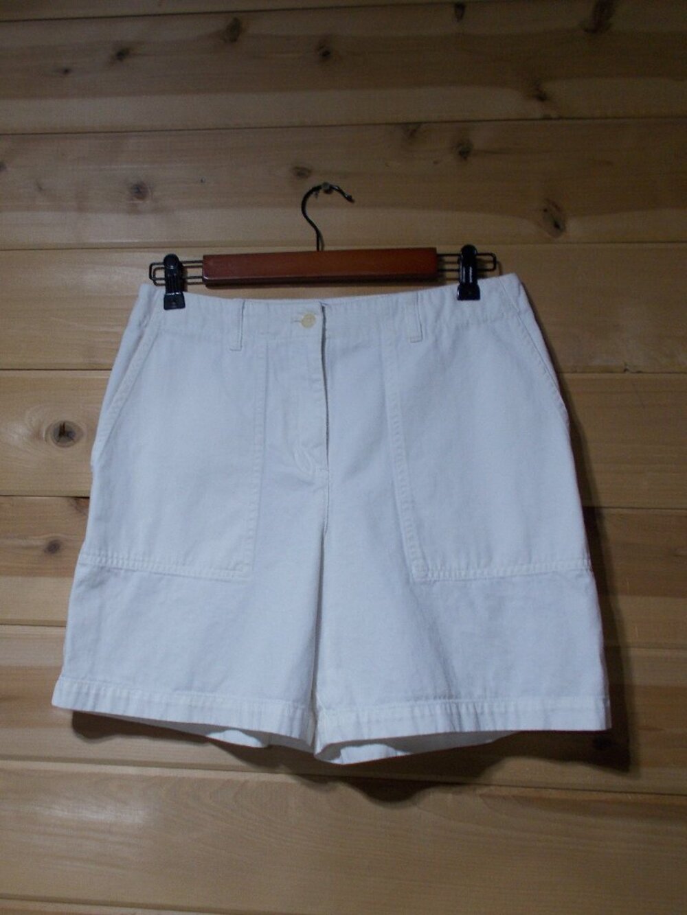 Jones New York Sport Utility White Shorts Women Size 6 EUC